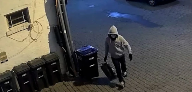 Screenshot 2025-12-05 204145