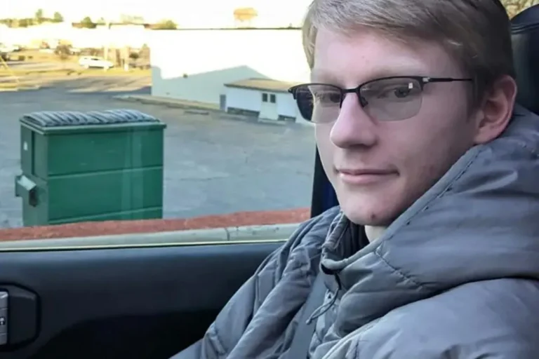 8cbc57a6ede6dc1868560003464051c4