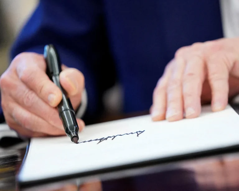 4865703ee40b3dc9058b12b918a2ba0b