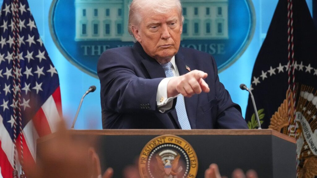 AP_-_Trump_US_Iran-DMID1-6aku7rmje-6814x4543