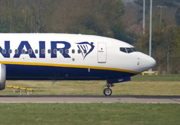 Ryanair-Boeing-737-8200-MAX-crop-1536x926